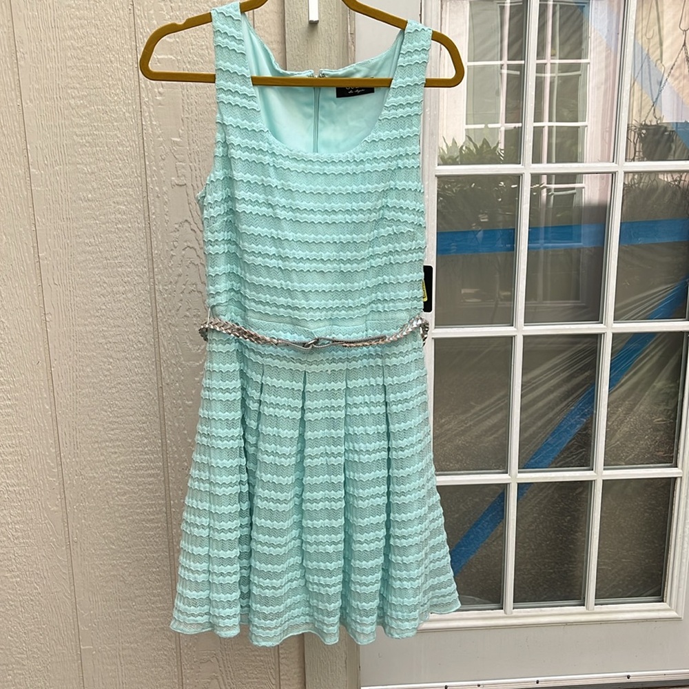GUESS Textured Mint Green Dress with silver Belt.  NWT, fully lined, size 12